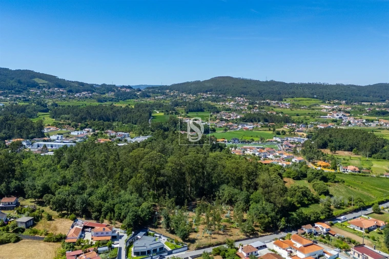 Terreno Misto para Venda em Lijo Foto 2
