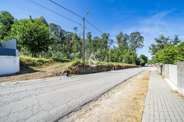 Terreno Misto para Venda em Lijo Foto 7