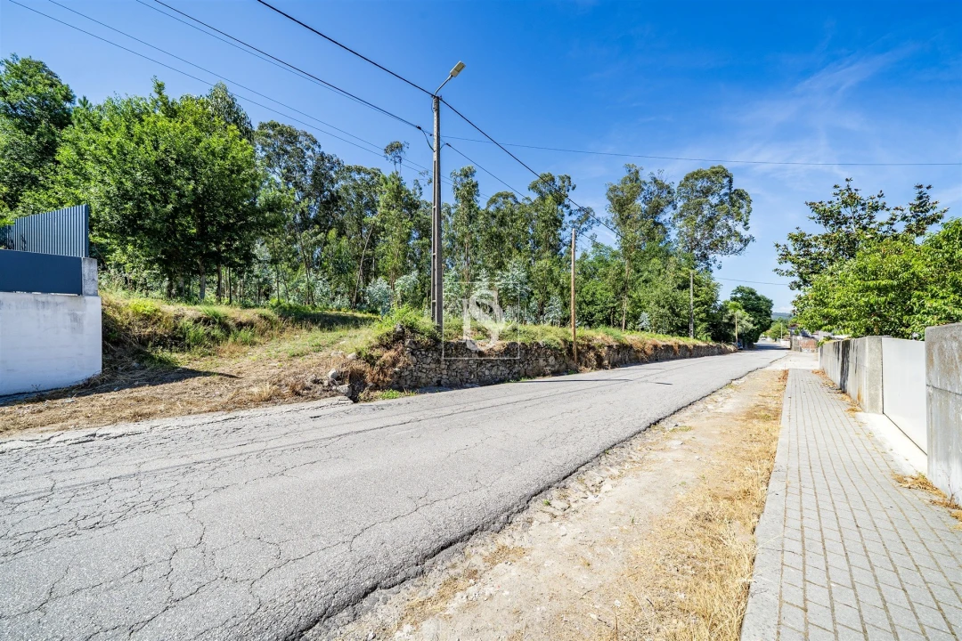 Terreno Misto para Venda em Lijo Foto 7
