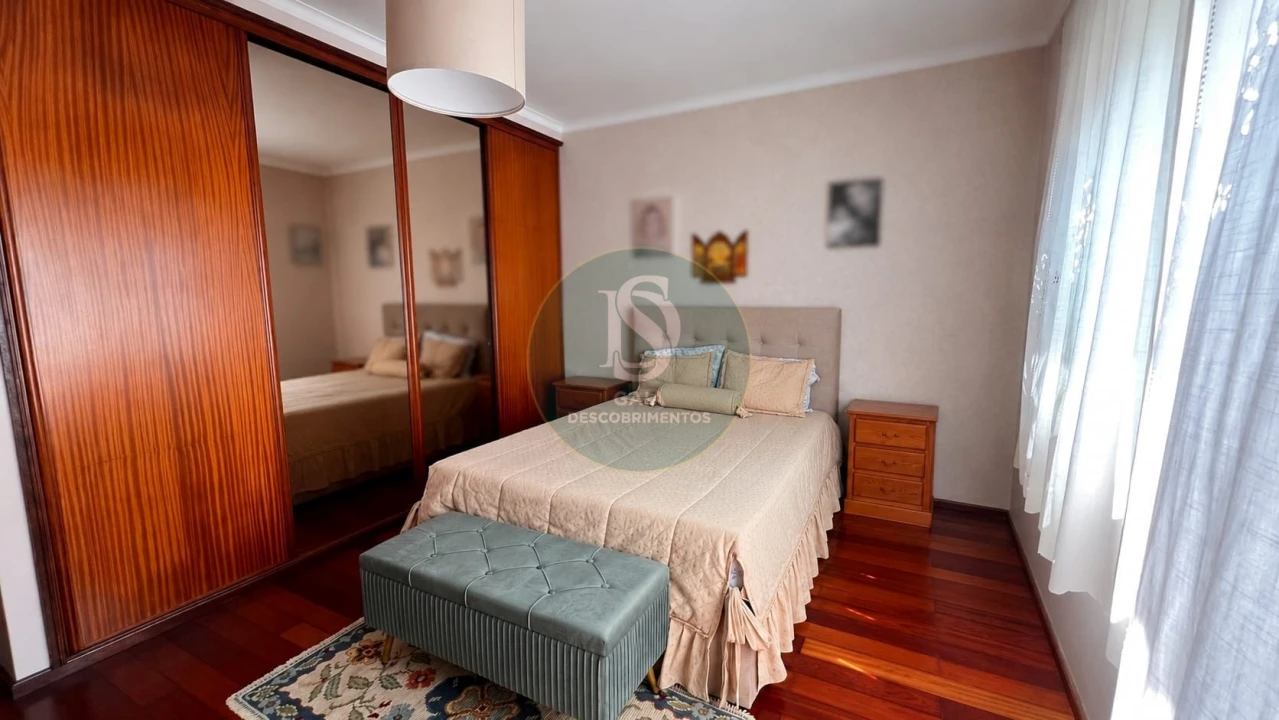 Apartamento T3 para Venda em Oliveira do Douro Foto 9