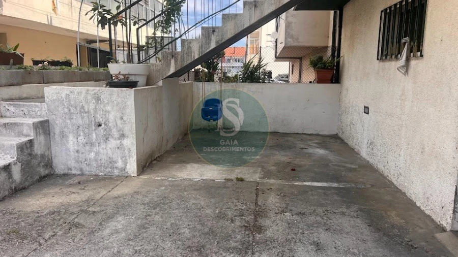 Apartamento T3 para Venda em Oliveira do Douro Foto 12
