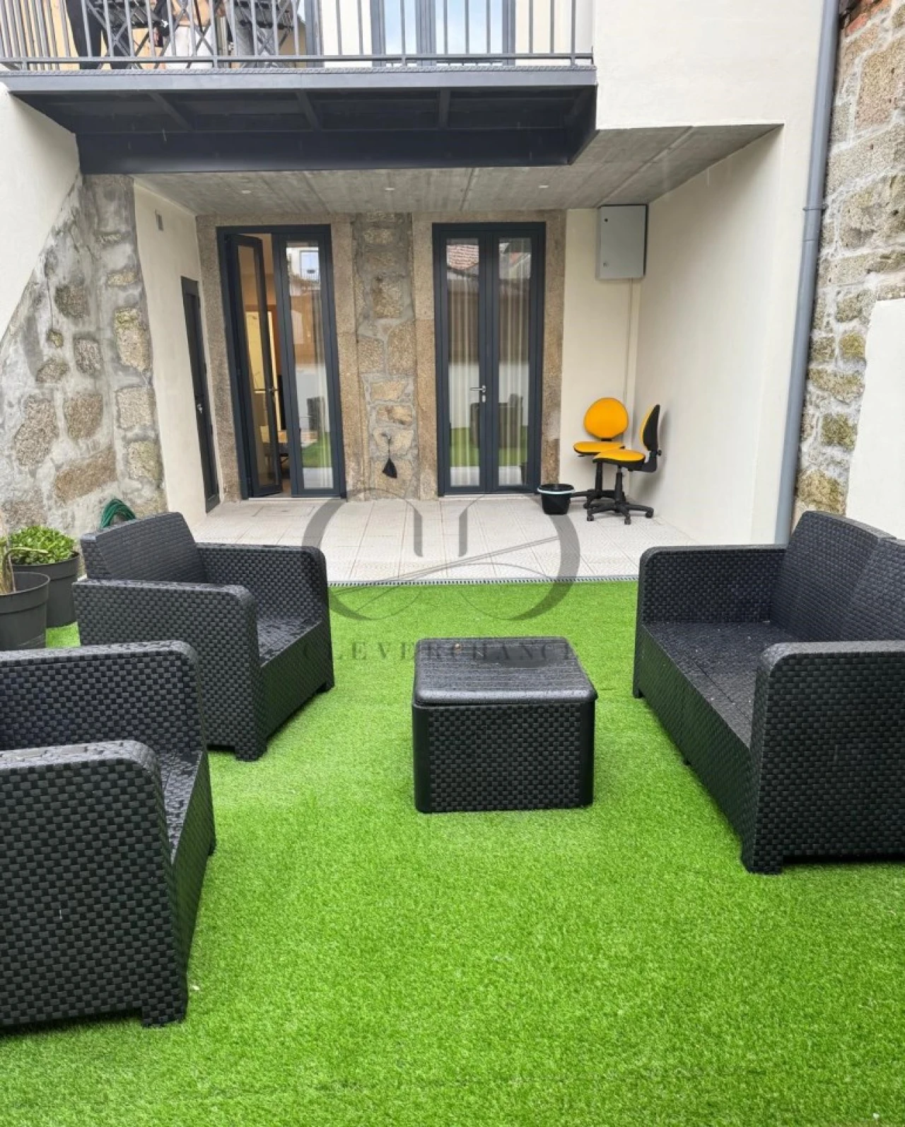 Moradia T4 para Venda em Santa Marinha e São Pedro da Afurada Foto 1