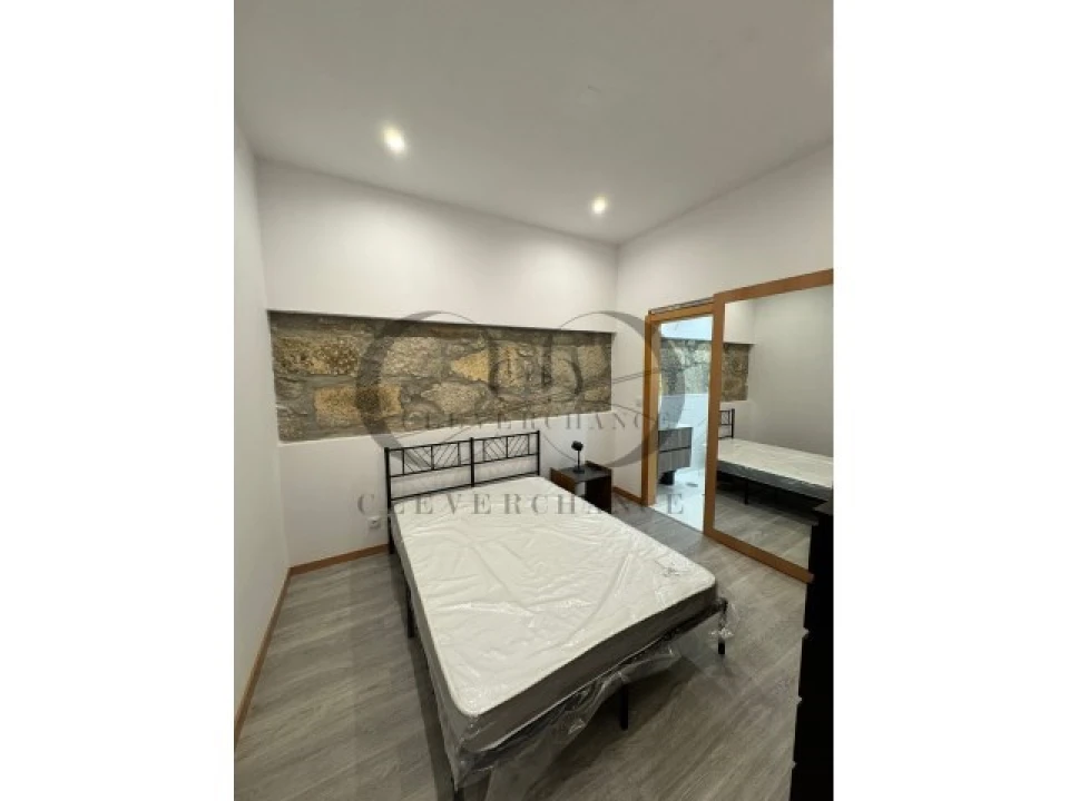 Moradia T4 para Venda em Santa Marinha e São Pedro da Afurada Foto 18