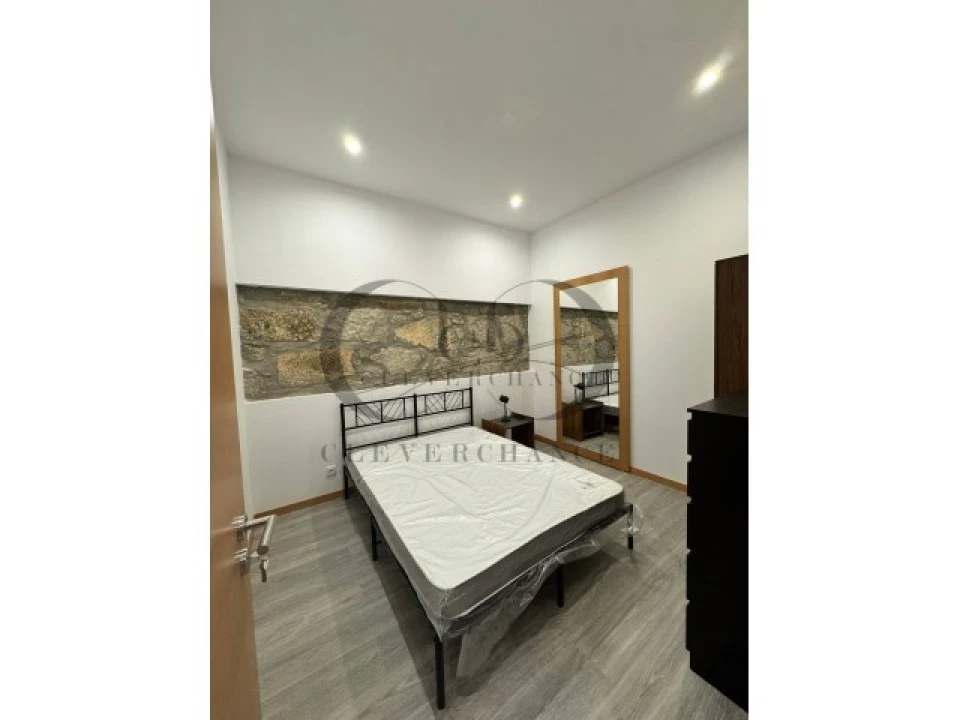 Moradia T4 para Venda em Santa Marinha e São Pedro da Afurada Foto 20