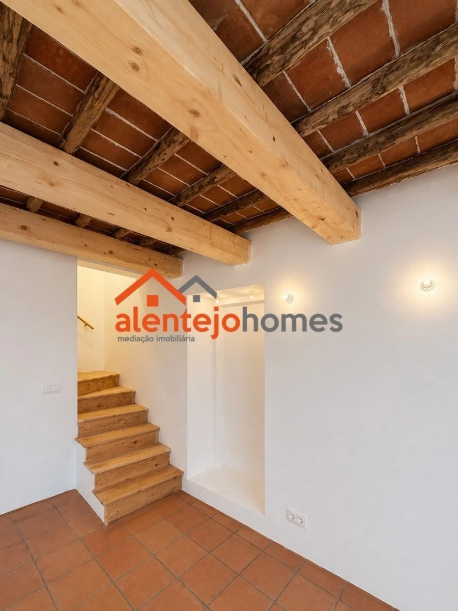 Apartamento T2 para Venda em Arraiolos Foto 2