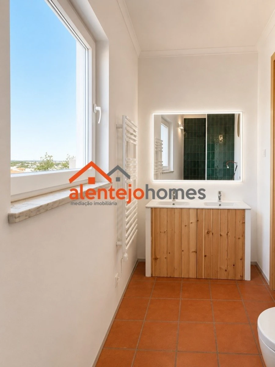 Apartamento T2 para Venda em Arraiolos Foto 9