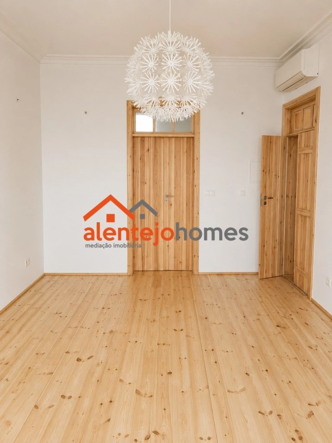 Apartamento T2 para Venda em Arraiolos Foto 5
