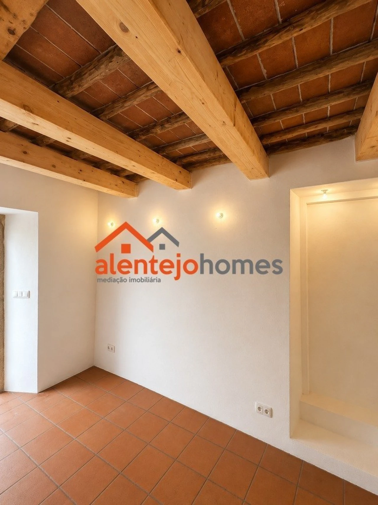 Apartamento T2 para Venda em Arraiolos Foto 1