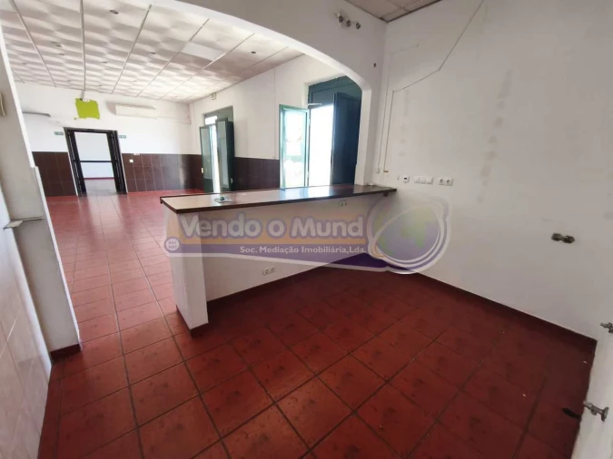 Negócio para Venda em Mora Foto 7