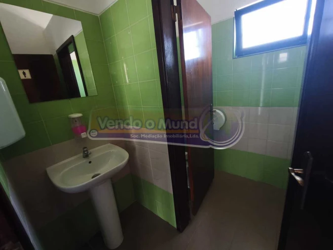 Negócio para Venda em Mora Foto 10