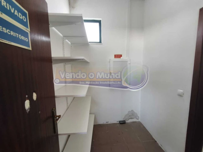 Negócio para Venda em Mora Foto 13