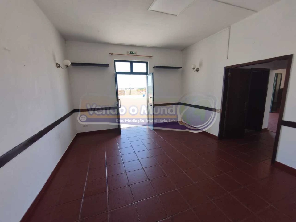 Negócio para Venda em Mora Foto 5