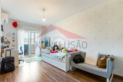 Apartamento T2 para Venda em Póvoa de Santa Iria e Forte da Casa