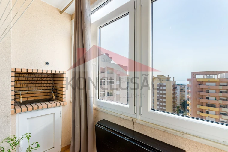 Apartamento T2 para Venda em Póvoa de Santa Iria e Forte da Casa Foto 3