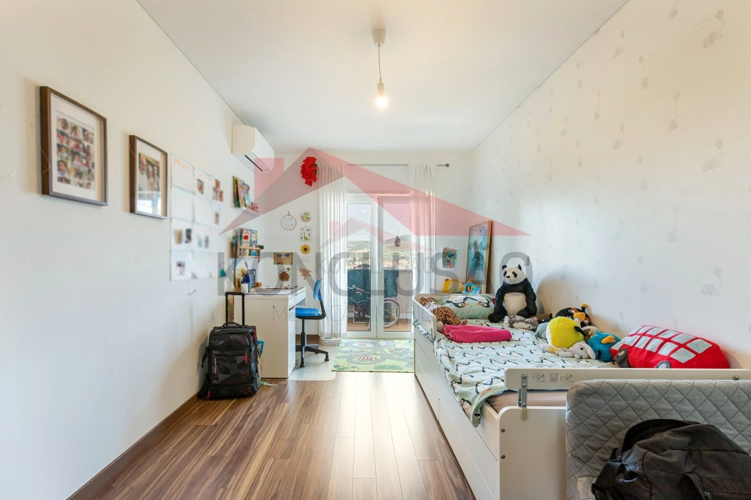 Apartamento T2 para Venda em Póvoa de Santa Iria e Forte da Casa Foto 11