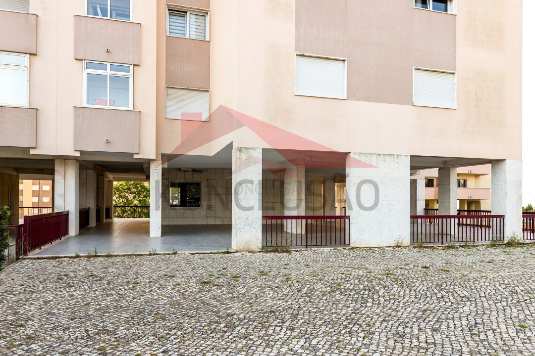 Apartamento T2 para Venda em Póvoa de Santa Iria e Forte da Casa Foto 19