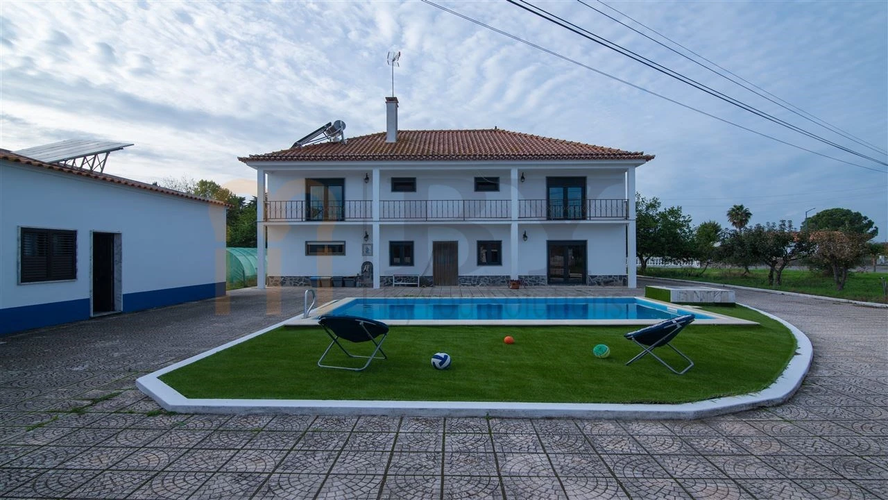 Quinta T4 para Venda em Vila Nova da Baronia Foto 1