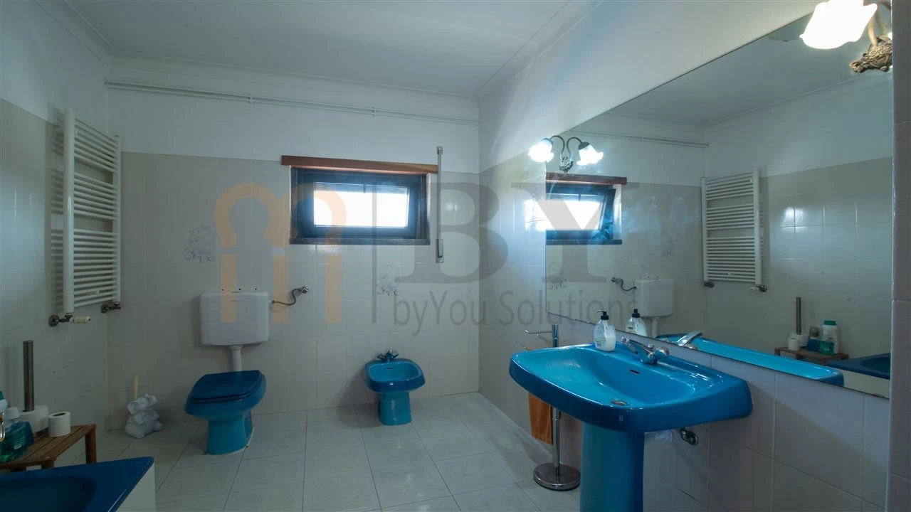 Quinta T4 para Venda em Vila Nova da Baronia Foto 12