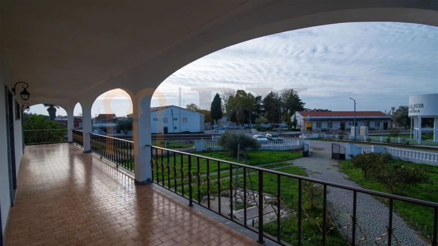 Quinta T4 para Venda em Vila Nova da Baronia Foto 19