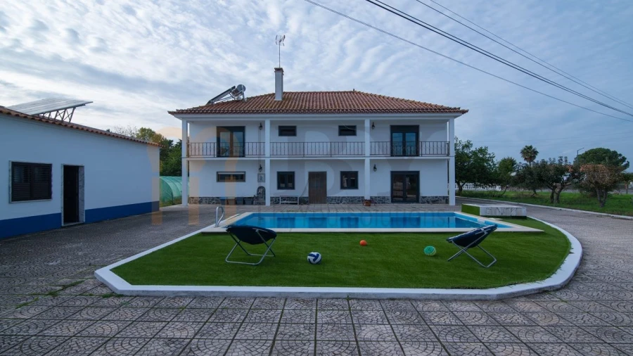 Quinta T4 para Venda em Vila Nova da Baronia
