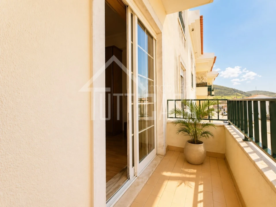 Apartamento T3 para Venda em Malveira e São Miguel de Alcainça Foto 8