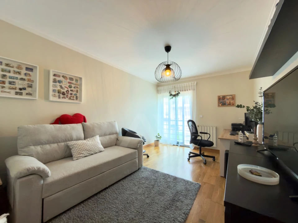 Apartamento T4 para Venda em Mina de Água Foto 19