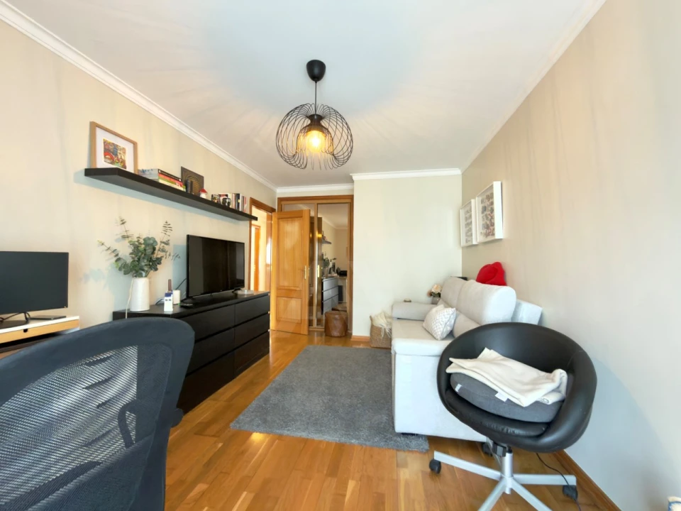 Apartamento T4 para Venda em Mina de Água Foto 20