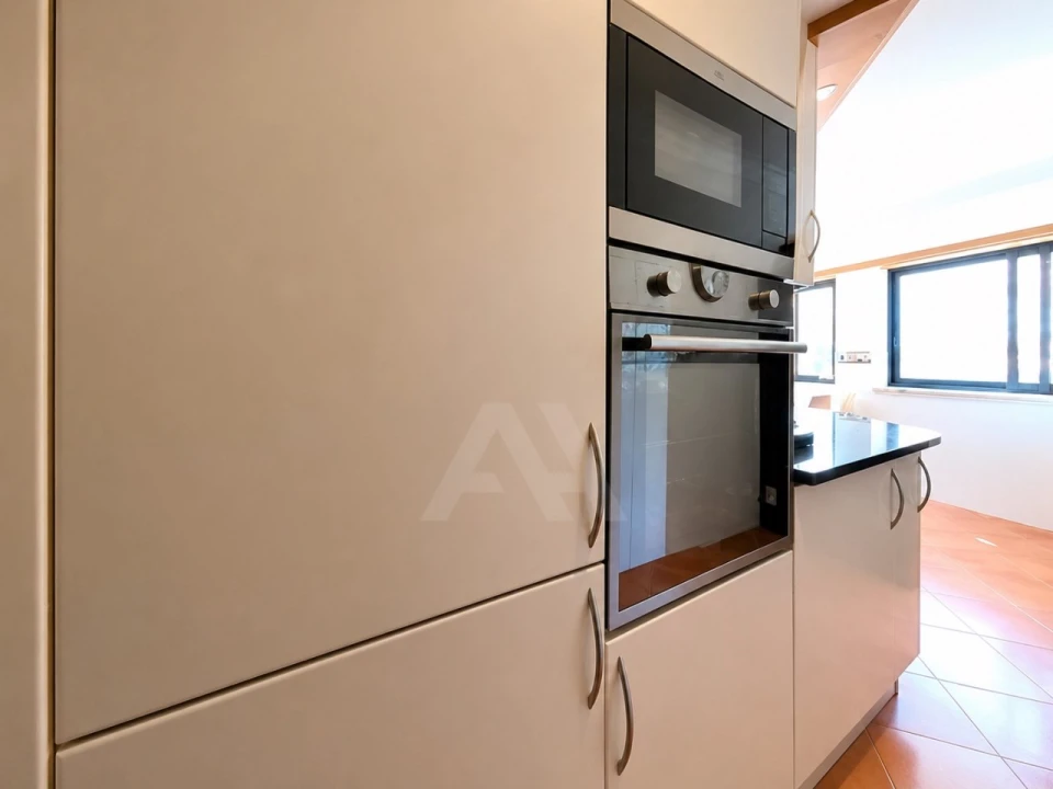 Apartamento T4 para Venda em Mina de Água Foto 6