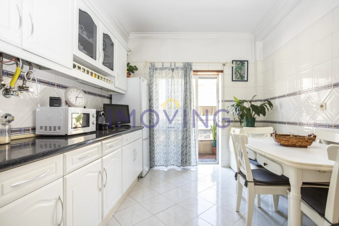 Apartamento T2 para Venda em Baixa da Banheira e Vale da Amoreira Foto 2