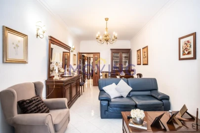 Apartamento T2 para Venda em Baixa da Banheira e Vale da Amoreira