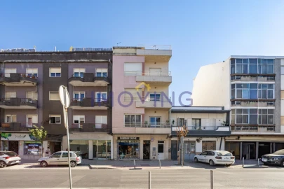 Apartamento T2 para Venda em Baixa da Banheira e Vale da Amoreira