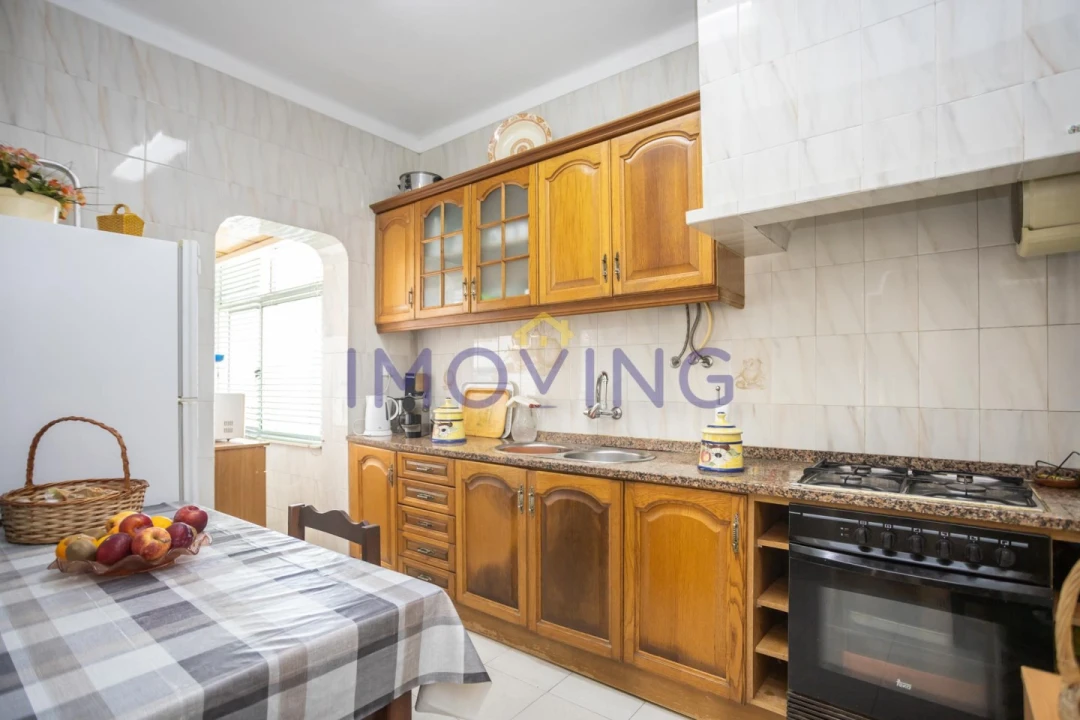 Apartamento T1 para Venda em Baixa da Banheira e Vale da Amoreira Foto 1