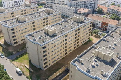 Apartamento T3 para Arrendamento em Ramalde