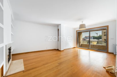 Apartamento T3 para Arrendamento em Ramalde