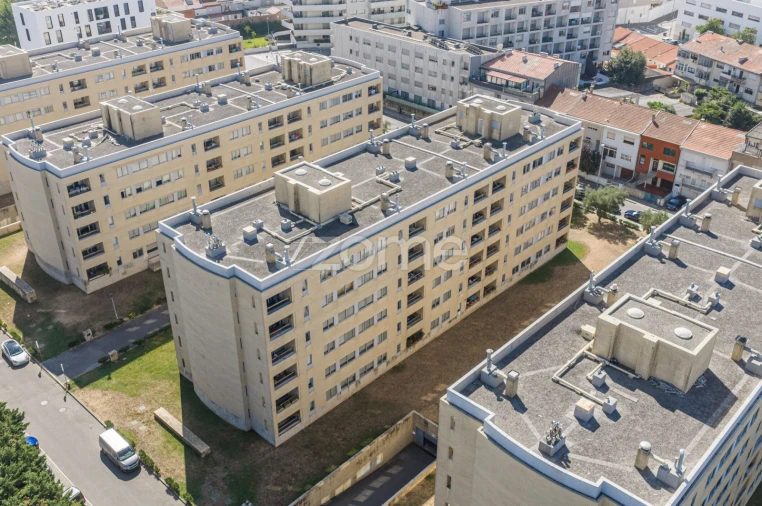 Apartamento T3 para Arrendamento em Ramalde Foto 29