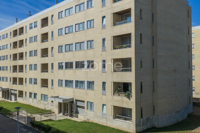 Apartamento T3 para Arrendamento em Ramalde Foto 33