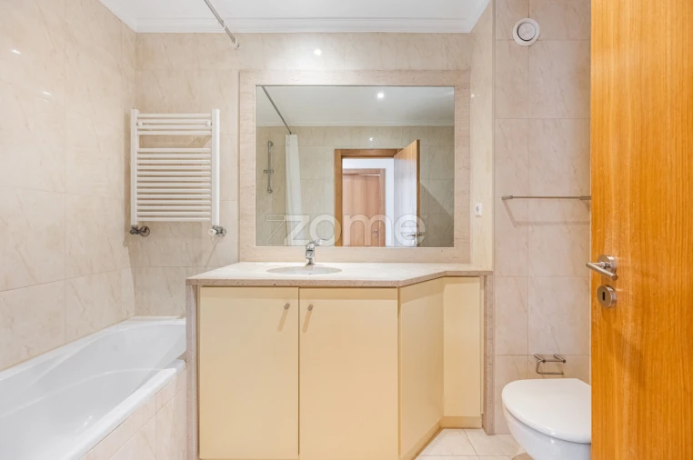 Apartamento T3 para Arrendamento em Ramalde Foto 13