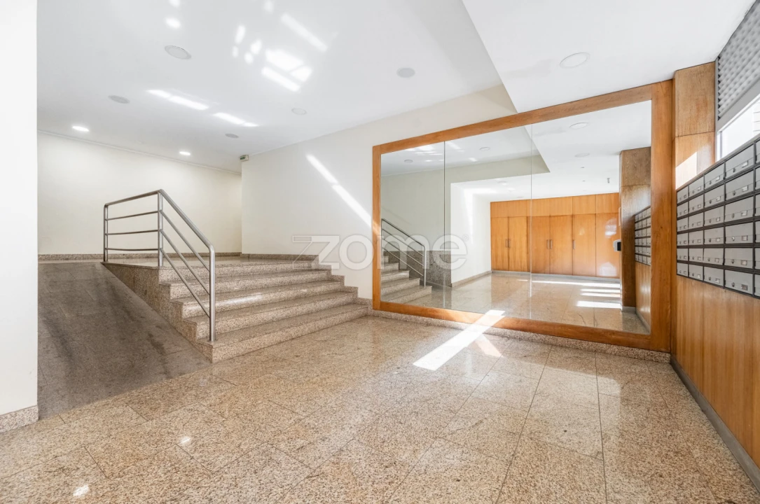 Apartamento T3 para Arrendamento em Ramalde Foto 22