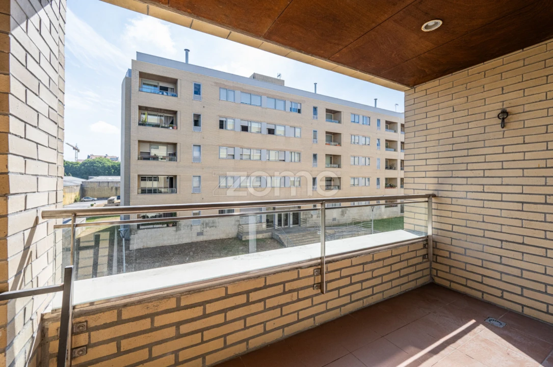Apartamento T3 para Arrendamento em Ramalde Foto 8