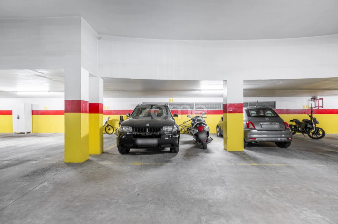 Apartamento T3 para Arrendamento em Ramalde Foto 23