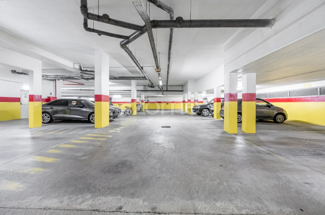 Apartamento T3 para Arrendamento em Ramalde Foto 24