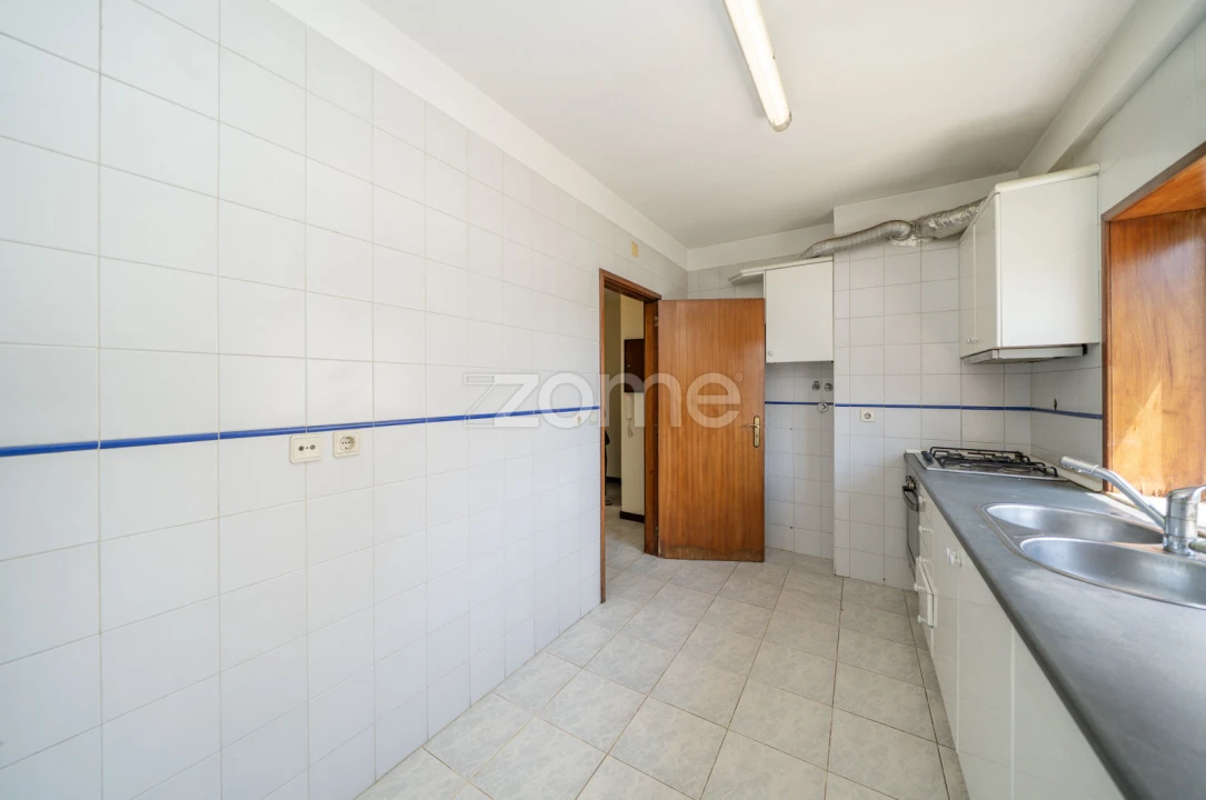 Apartamento T4 para Venda em Ferreiros, Prozelo e Besteiros Foto 6