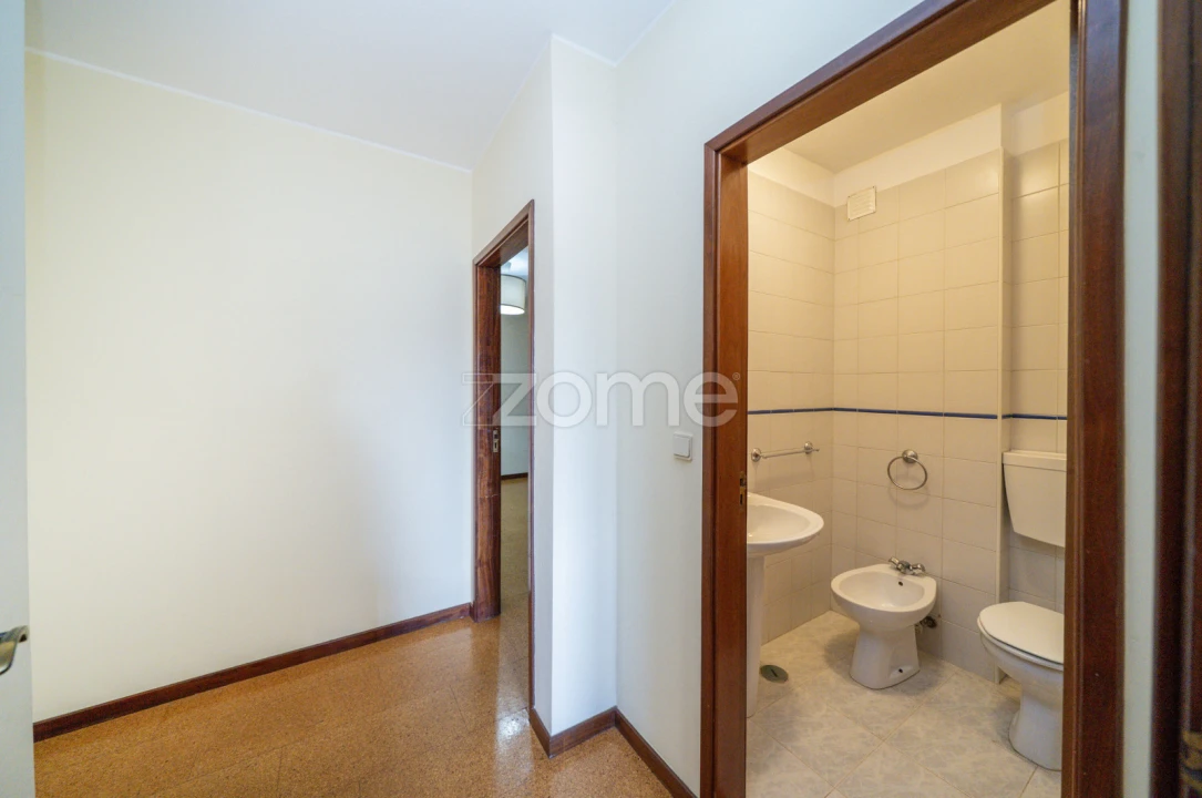 Apartamento T4 para Venda em Ferreiros, Prozelo e Besteiros Foto 10