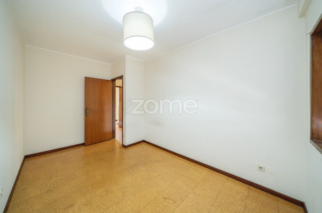 Apartamento T4 para Venda em Ferreiros, Prozelo e Besteiros Foto 15