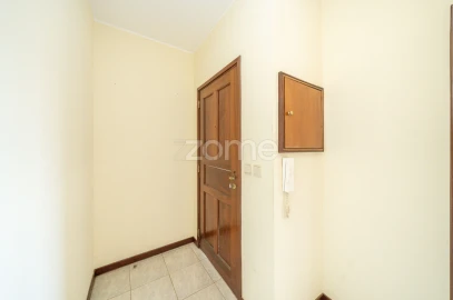 Apartamento T4 para Venda em Ferreiros, Prozelo e Besteiros