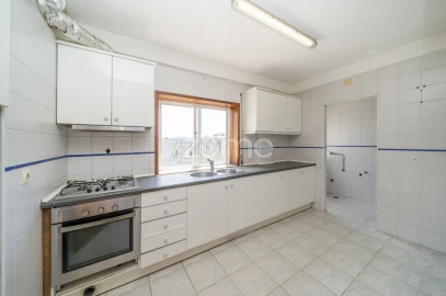 Apartamento T4 para Venda em Ferreiros, Prozelo e Besteiros
