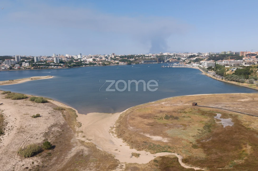 Apartamento T2 para Arrendamento em Canidelo Foto 37