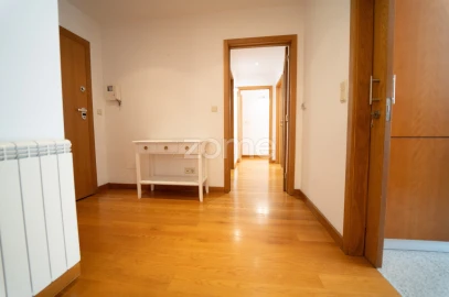 Apartamento T2 para Arrendamento em Canidelo