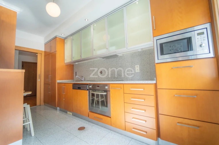 Apartamento T2 para Arrendamento em Canidelo Foto 12