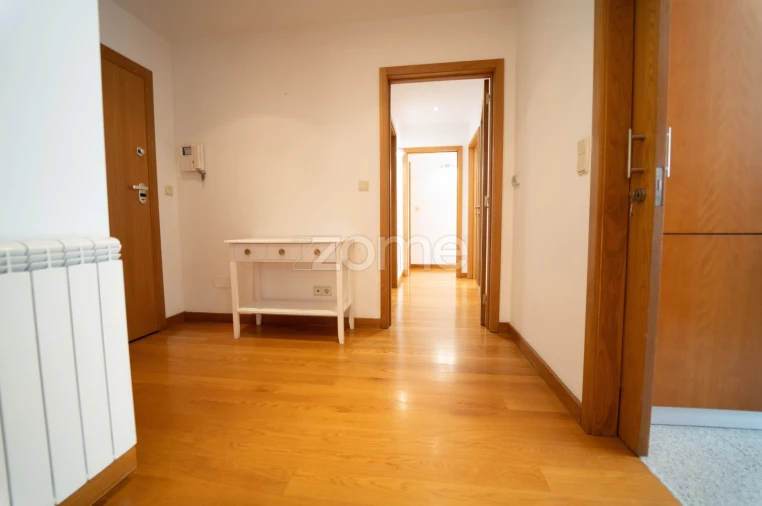 Apartamento T2 para Arrendamento em Canidelo Foto 9